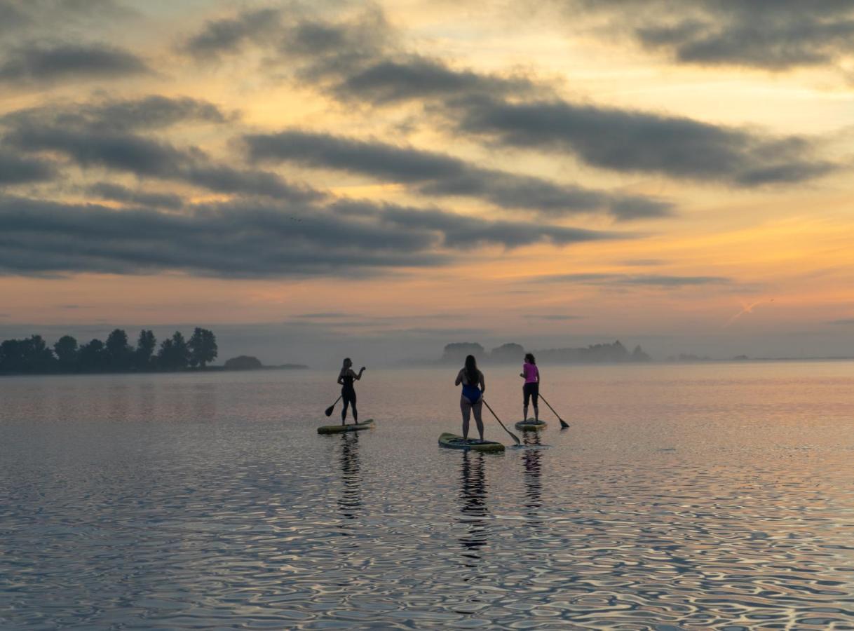 Pean-Buiten Waterlodges Nes  Dış mekan fotoğraf