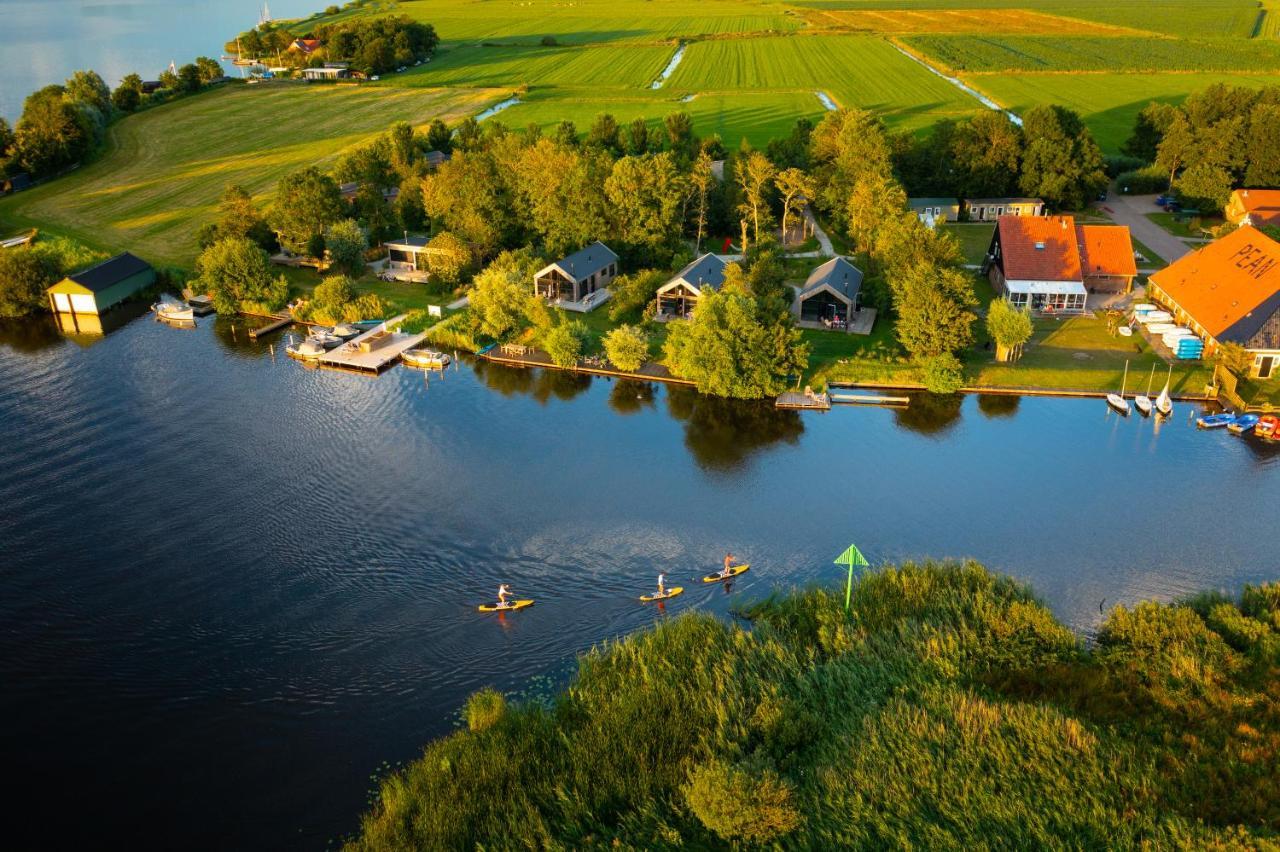 Pean-Buiten Waterlodges Nes  Dış mekan fotoğraf