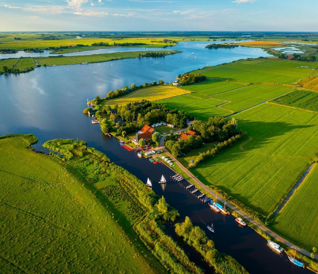 Pean-Buiten Waterlodges Nes  Dış mekan fotoğraf