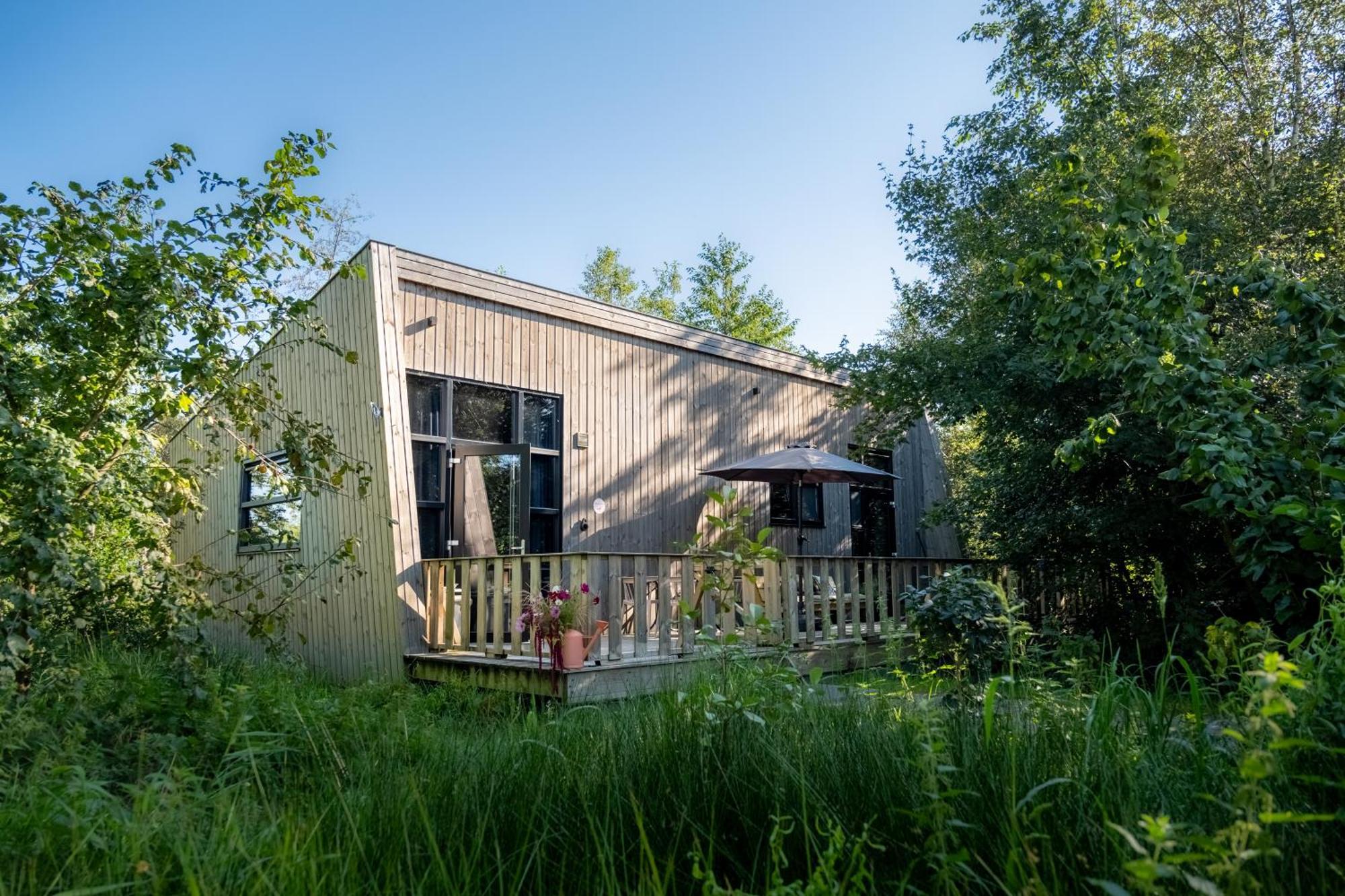 Pean-Buiten Waterlodges Nes  Dış mekan fotoğraf