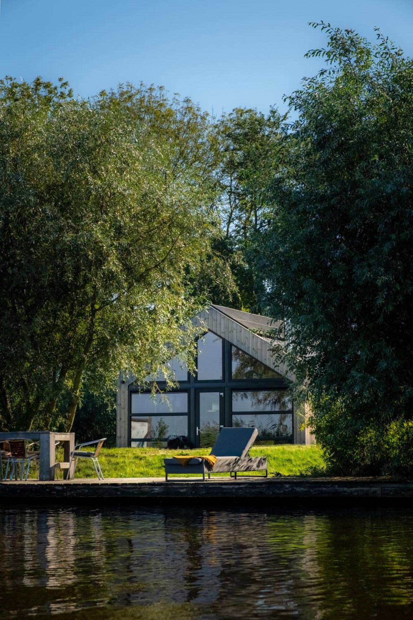 Pean-Buiten Waterlodges Nes  Dış mekan fotoğraf