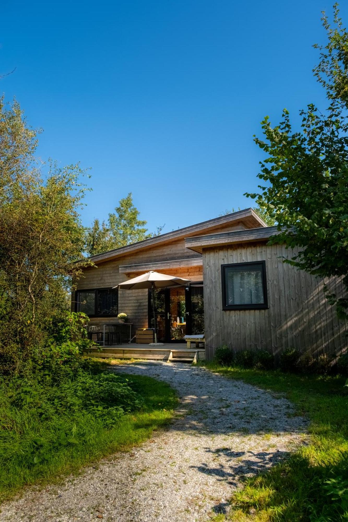 Pean-Buiten Waterlodges Nes  Dış mekan fotoğraf