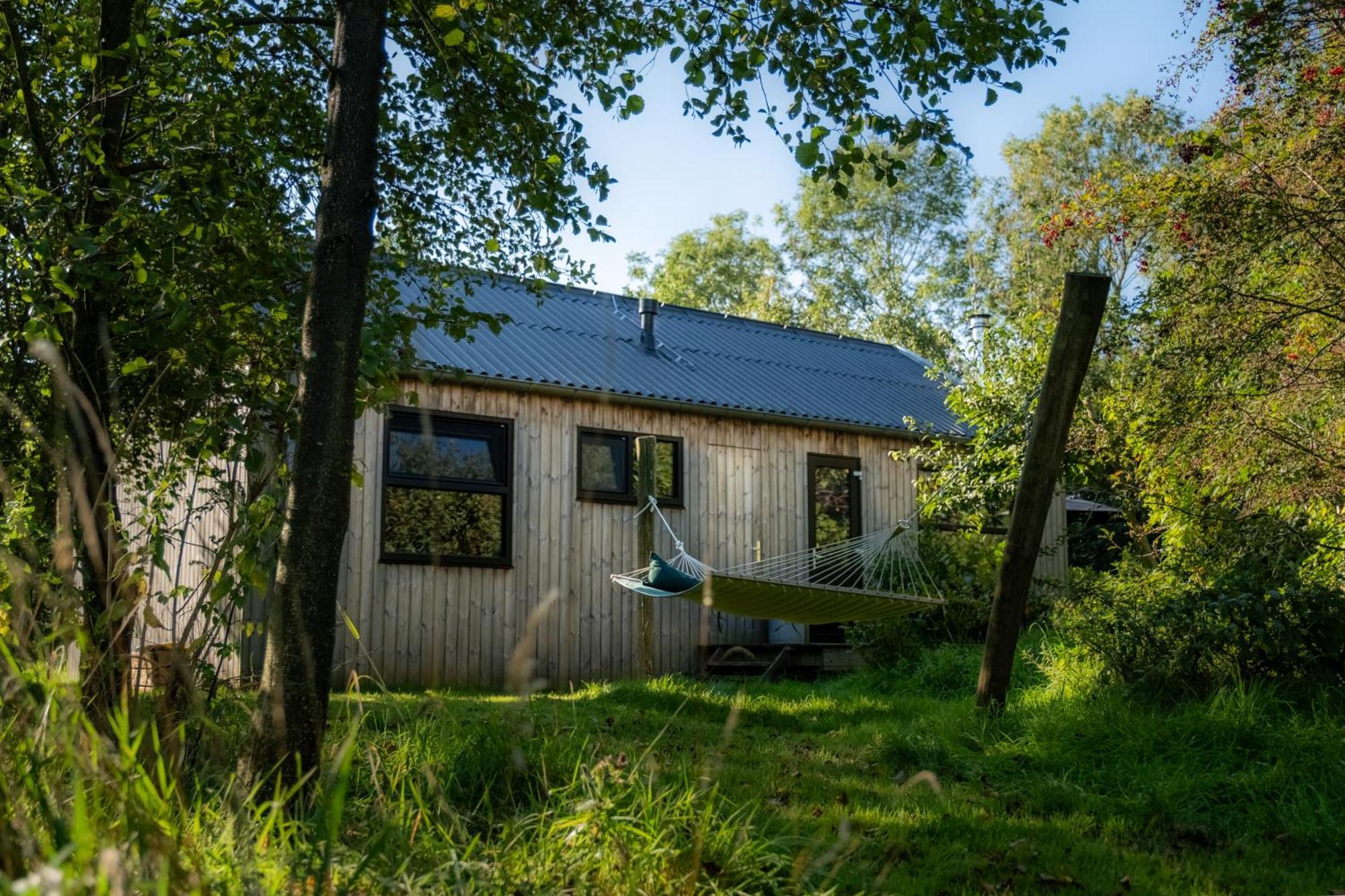 Pean-Buiten Waterlodges Nes  Dış mekan fotoğraf